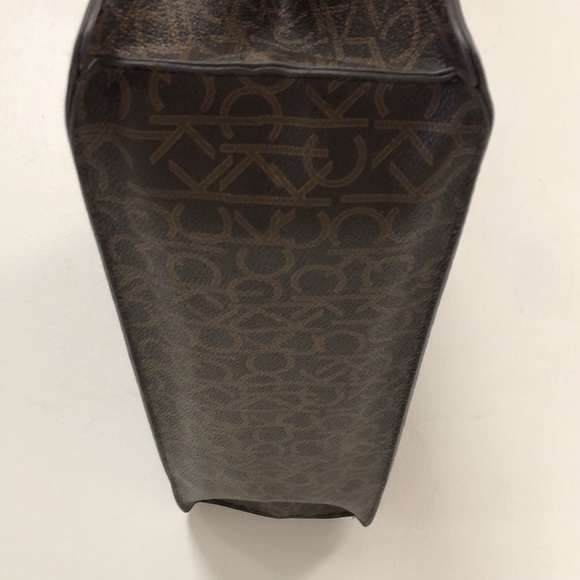 CK Unlined Monogram East/West Boxed Tote - Picture 8 of 13